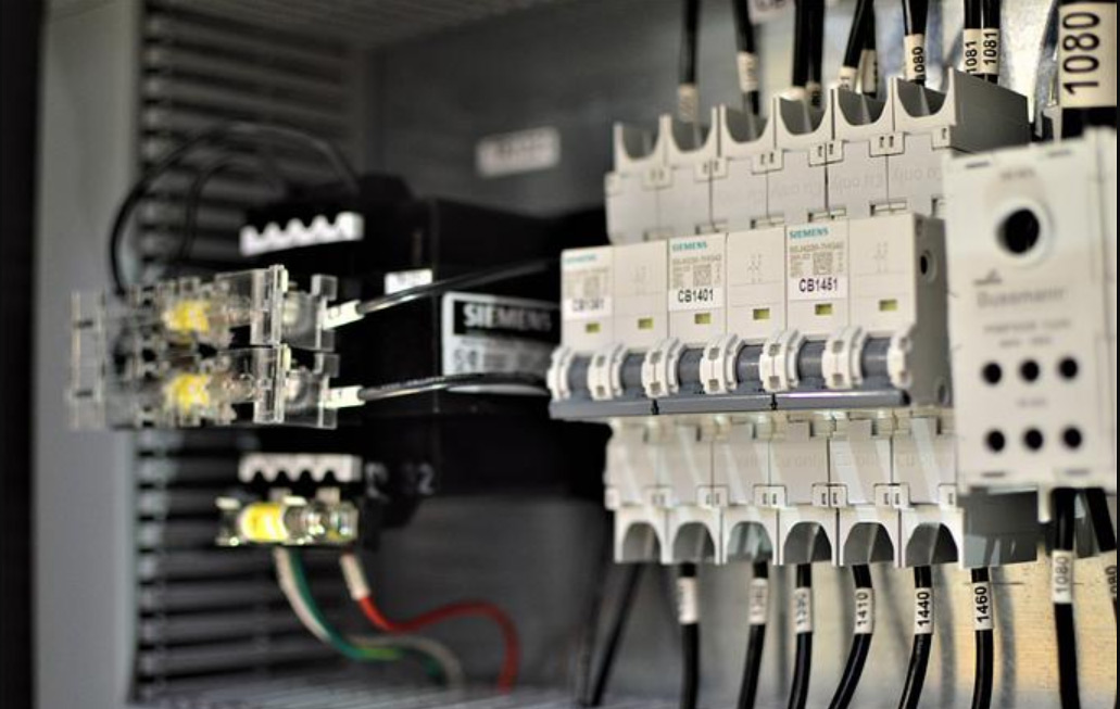 Siemens Circuit Breakers and Control Transformer with Fuses